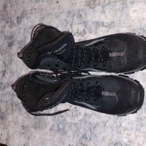 Columbia Black Hiking Boots